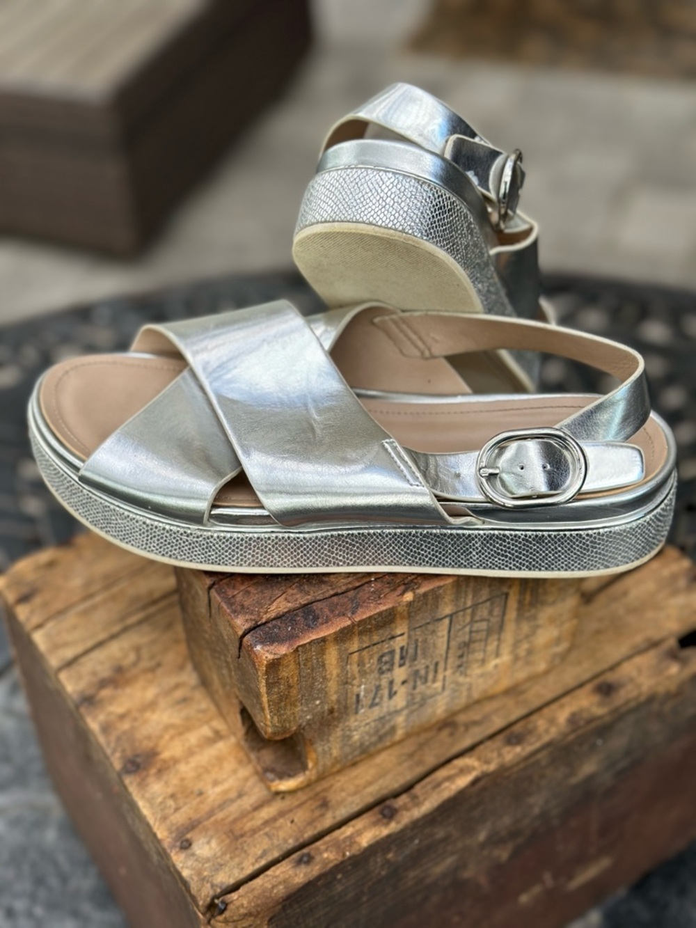 ALDO Metallic Silver Platform Sandals Criss Cross Slingback Summer Shoes - Picture 5 of 10